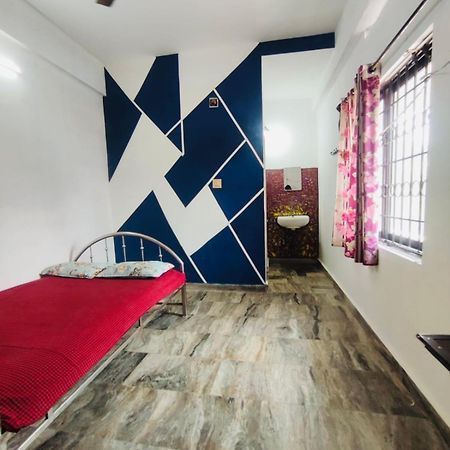 Thrissur Omega Tourist Home المظهر الخارجي الصورة